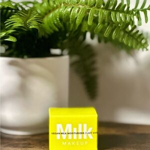 Milk Makeup Vegan Milk Moisturizer - Yellow
